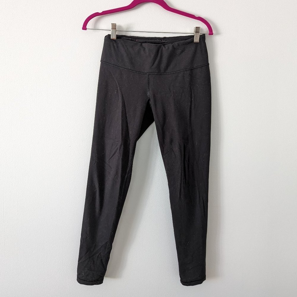 Victoria’s Secret VSX Knockout Leggings in Black